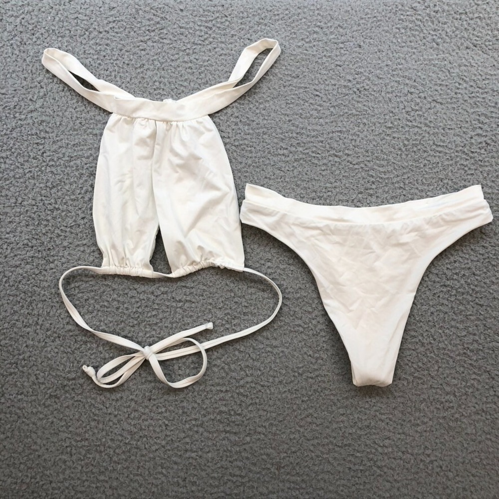 Frankies Bikinis Full Moon Thong‎ String Womens Medium White Halter Top Beach